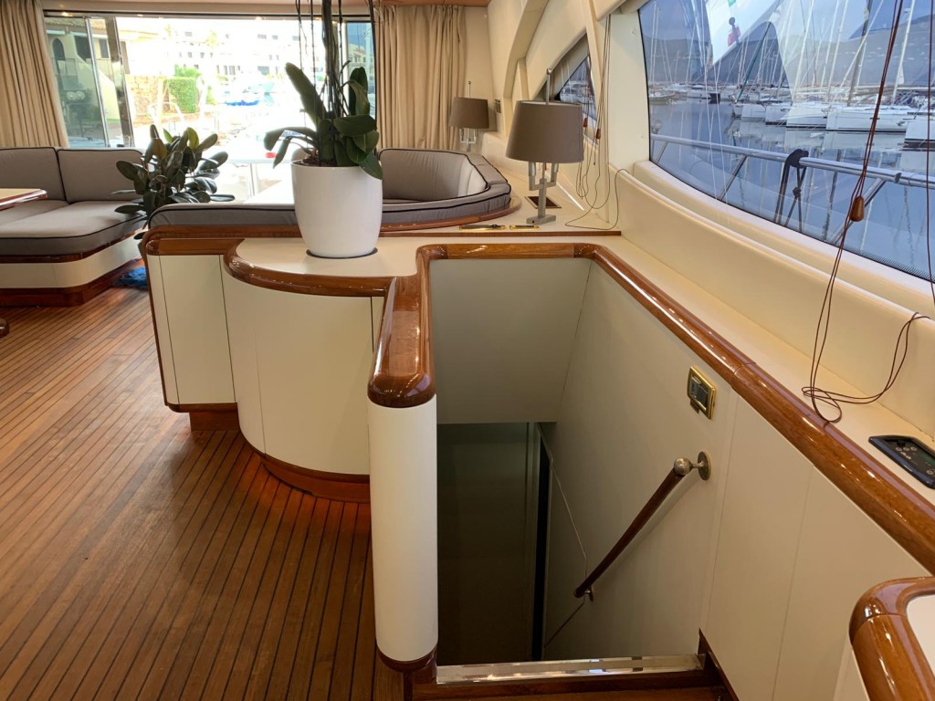 renovation yacht