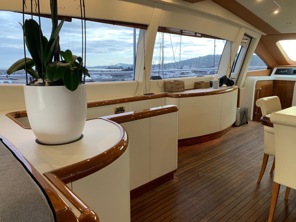 refit yacht 3M Di-Noc